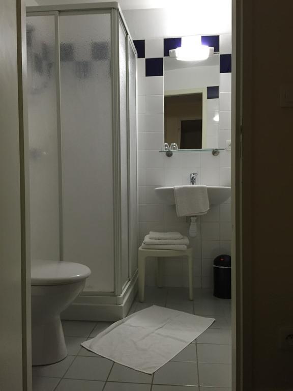 Acacias Apparts Hotel Plombières-les-Bains Δωμάτιο φωτογραφία